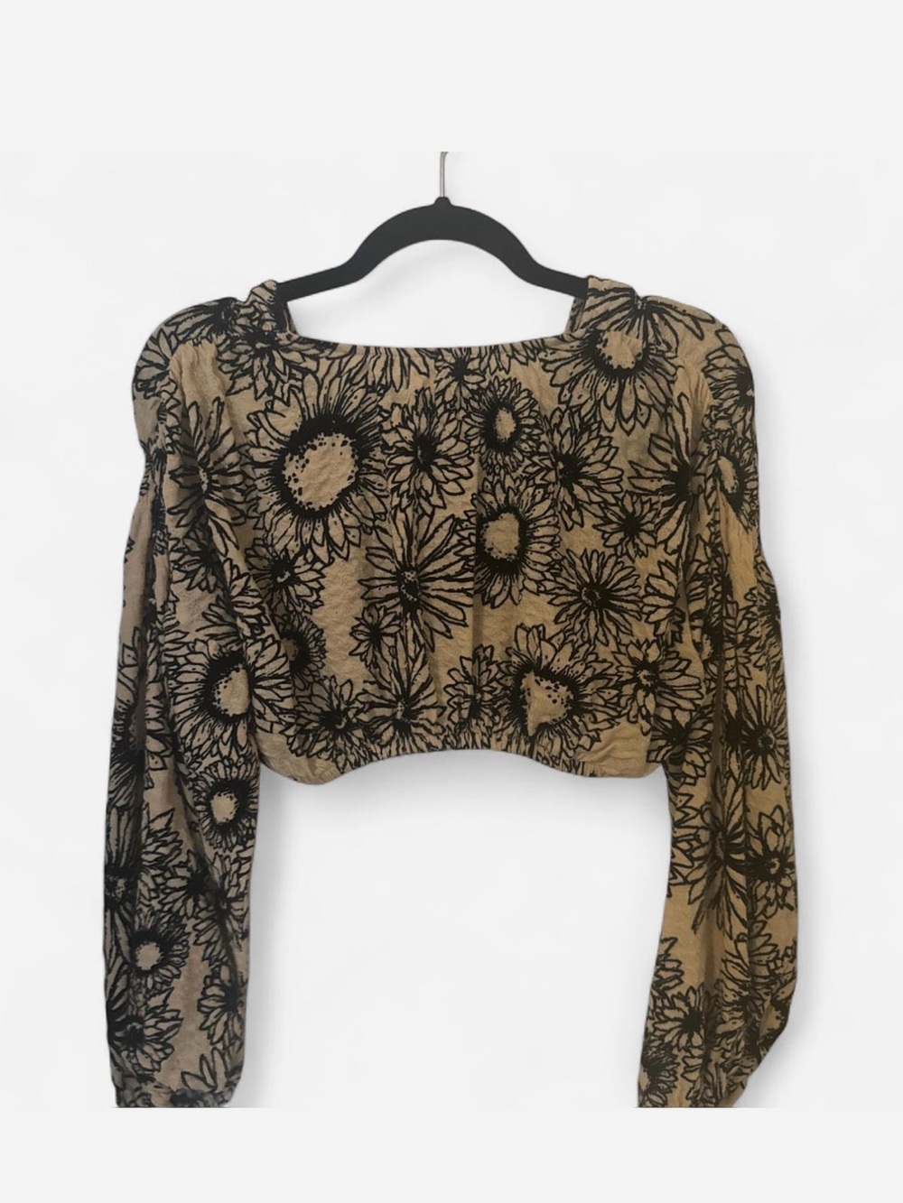 Urban Outfitters Floral Longsleeve - Picture 2 of 3